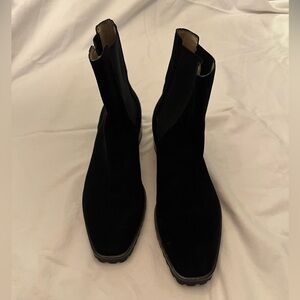 Ann Taylor black suede Chelsea boot size 8.5 squared off toe 1.5 inch heel
